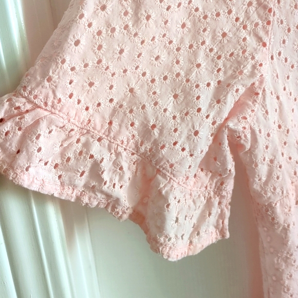 🌸Joe Fresh Women's Button up Peplum Eyelet Blouse - Picture 3 of 5